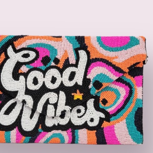 Wow! 5 Designs! Intricate Hand Crafted High Quality Beaded Crossbody Clutch - Picture 8 of 11